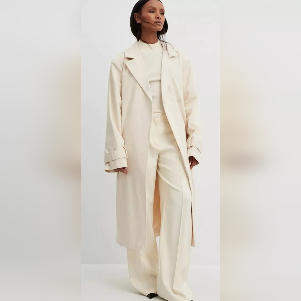 NA-KD FIRE! NWT! Heavy Cotton Trenchcoat in Light Beige. Sz Md/38 EU.